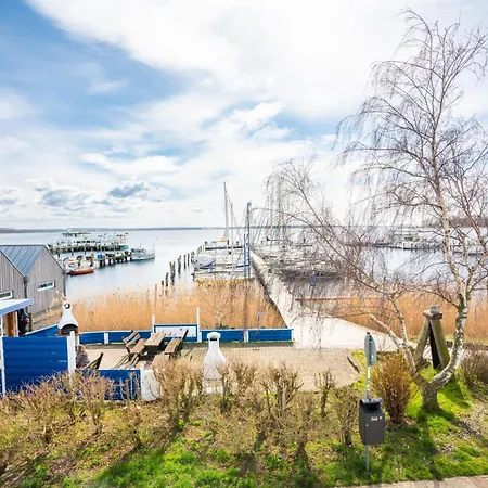 Helle Mit Salzhaffblick über 2 Ebenen *